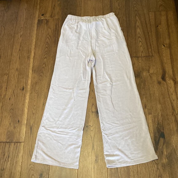 Know one cares lounge pants. BNWT - Picture 5 of 5